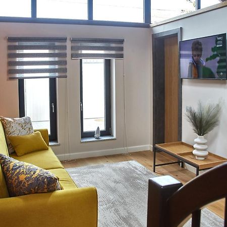 Apartament City La Casa Piano House ,Cu Parcare 알바루리아 외부 사진