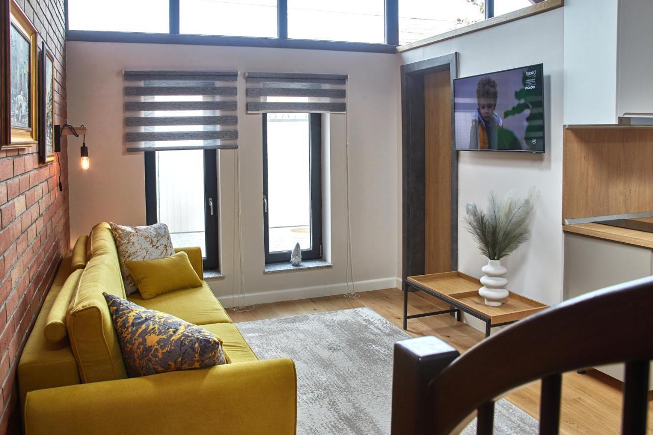 Apartament City La Casa Piano House ,Cu Parcare 알바루리아 외부 사진